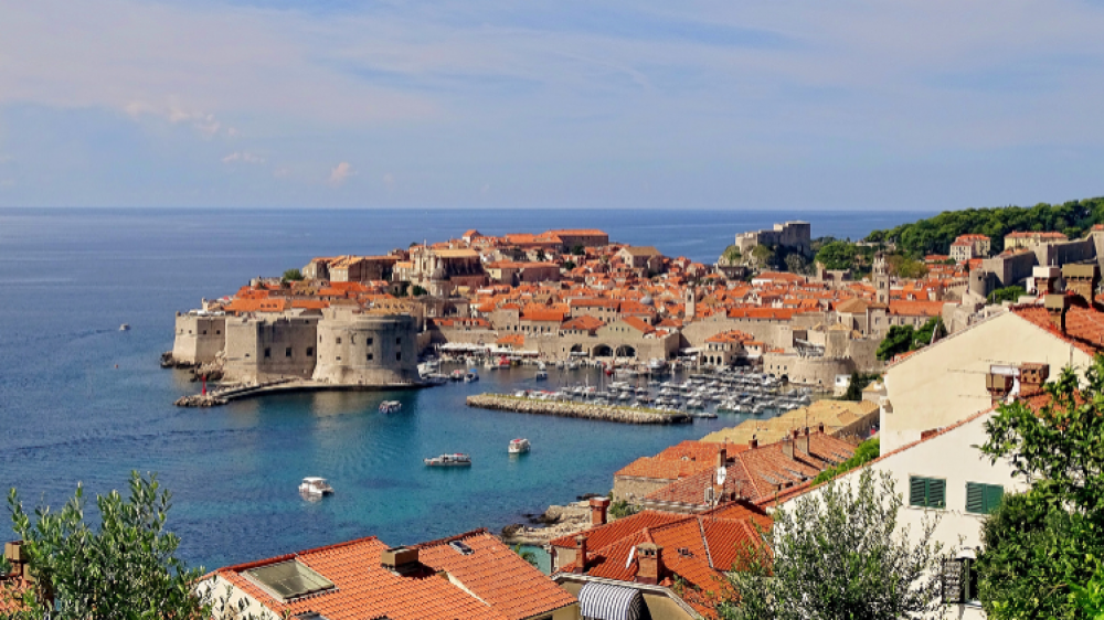 Calling All Businesses: Advertise Long-Term Accommodation for Digital Nomads and Guests in Dubrovnik
