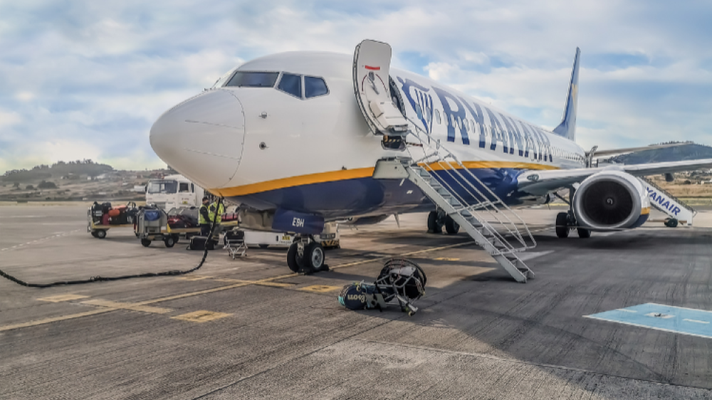 Ryanair Boosts Free Cabin Bag Size by 20%—Great News for Travelers & Digital Nomads