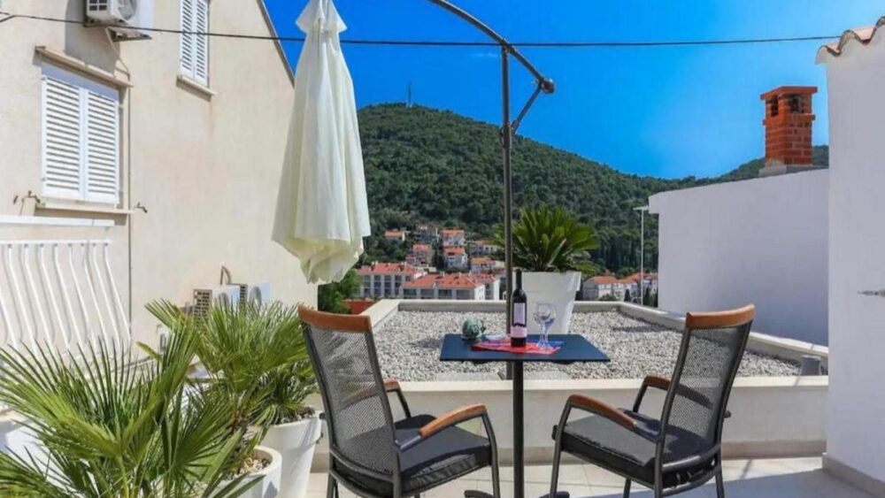 Sunny Palace Apartments 3